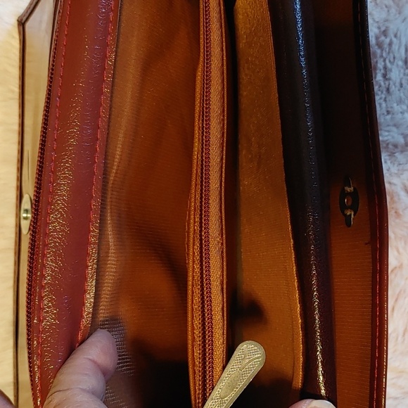 Large two toned Brown & Burgundy Crocodile Logo Wallet - Picture 8 of 10